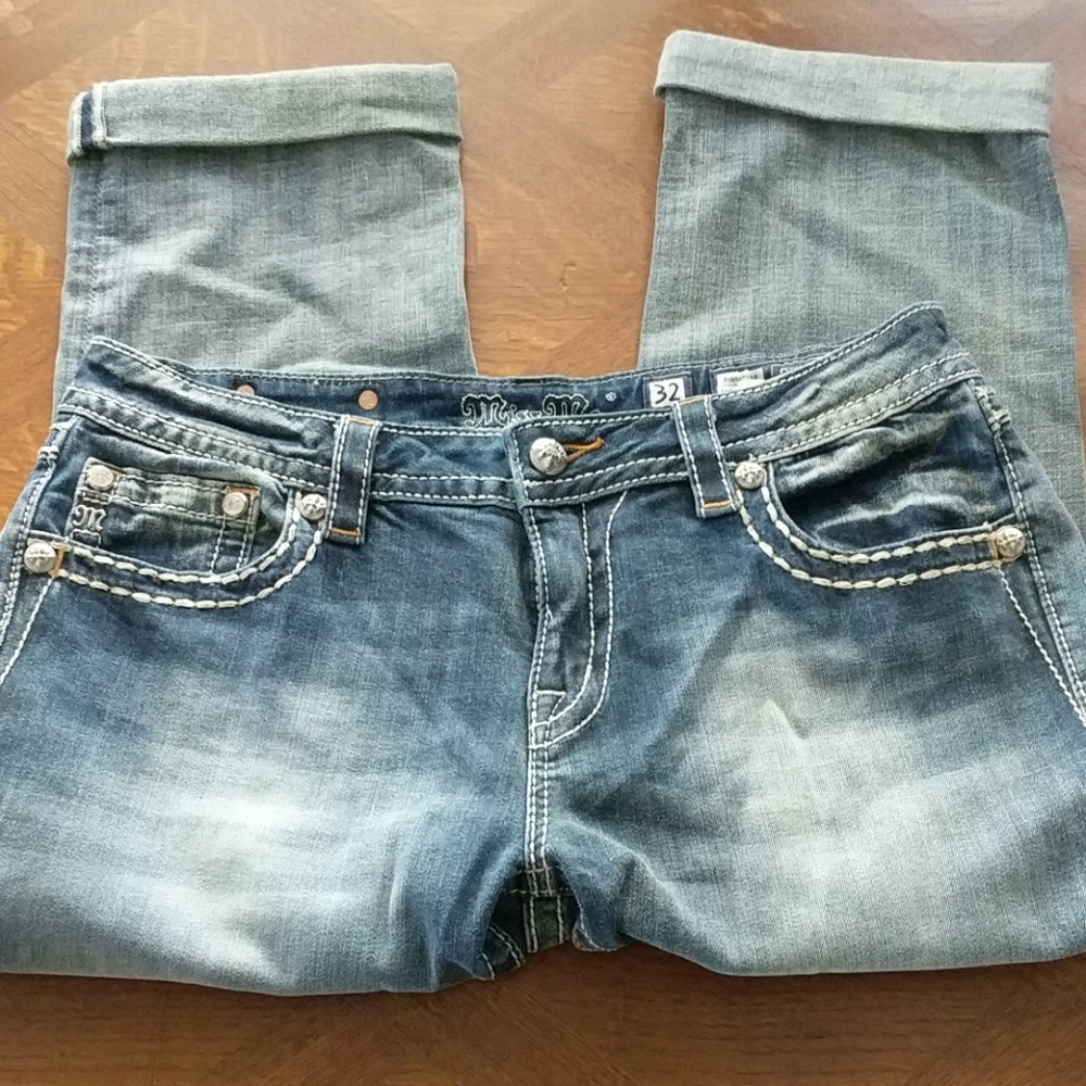 Miss Me Cuffed Capri Jeans